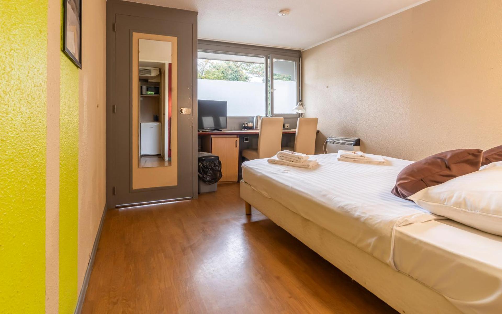 Sleep & Go Brugge Hotel Екстериор снимка